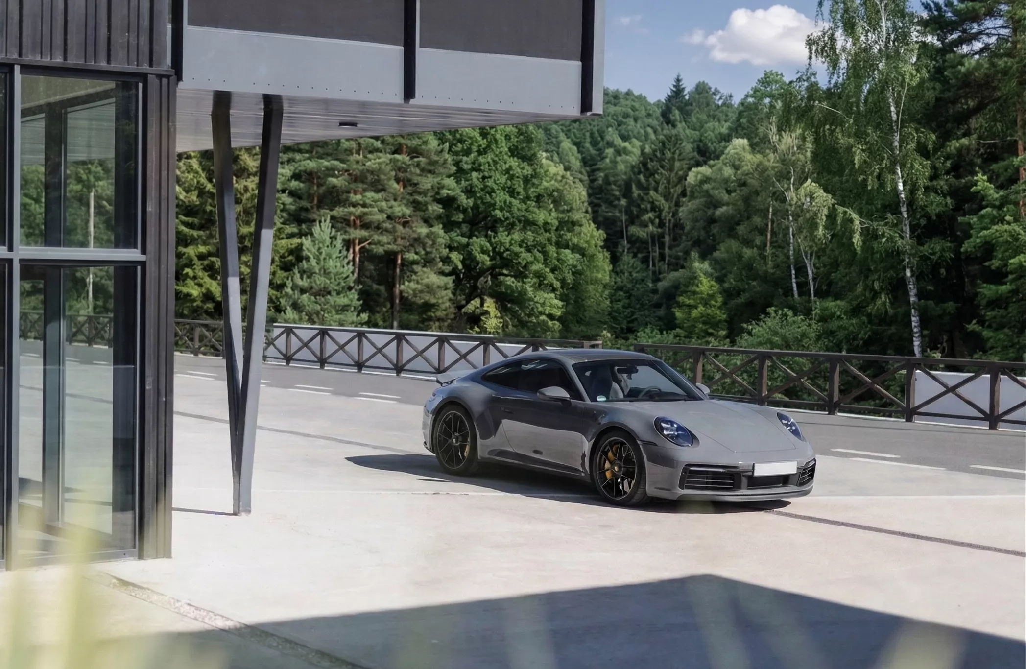 Porsche T-Hybrid vs. Hybrid-Sportwagen (2026)