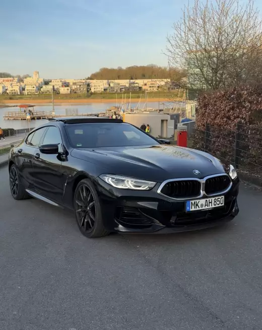 BMW M850i V8 BiTurbo – Luxuriöse Sportlimousine mit 530 PS