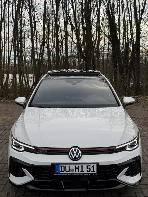 VW Golf 8 GTI Clubsport – 300 PS Performance