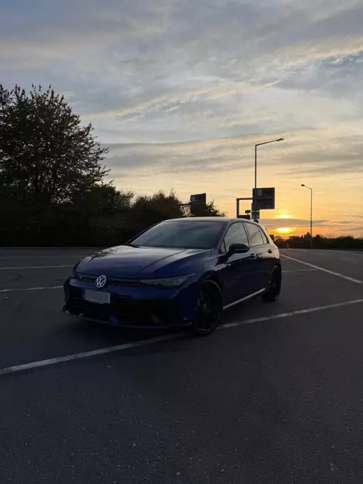 VW Golf 8 R/Akrapovic