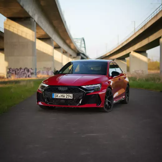 AUDI RS3 Limousine
