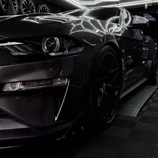 FORD MUSTANG GT 5.0