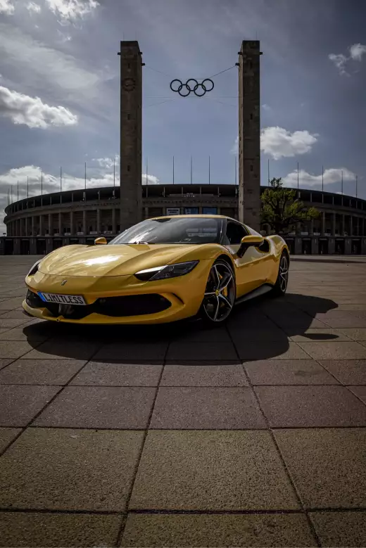 Ferrari 296 GTB Exot mieten Berlin Sportwagen Hochzeit GTS