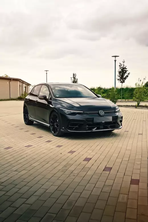 VW Golf 8 R Performance Black Edition – 333 PS Kraftpaket