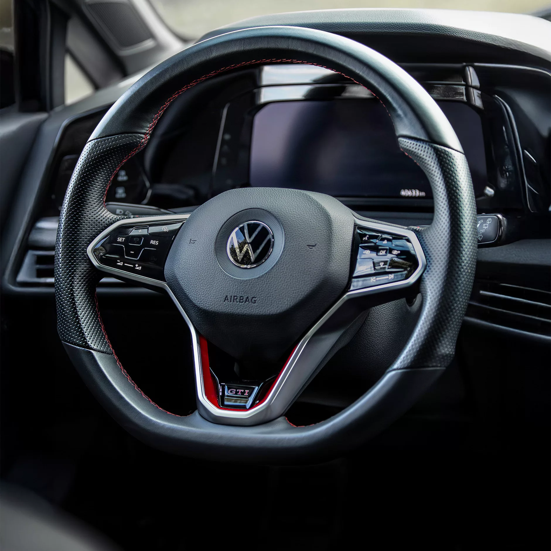 VW Golf 8 GTI Clubsport Lenkrad Innenraum mieten