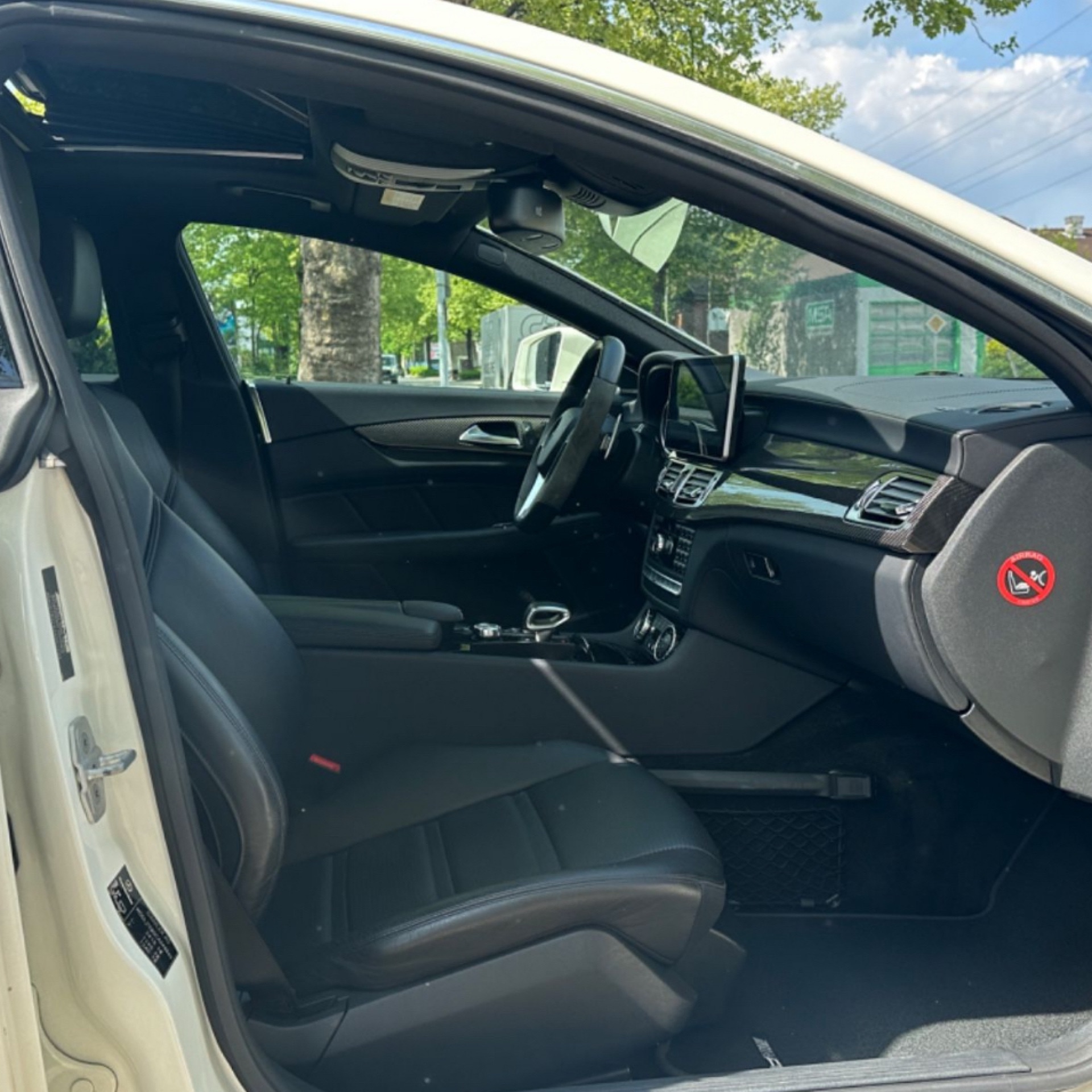 2013 Mercedes null Innenraum Cockpit - Mieten in Berlin