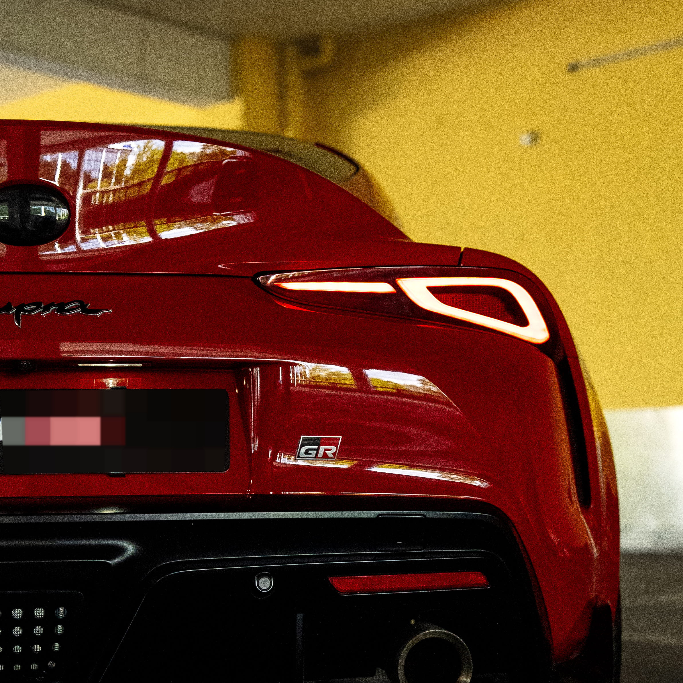 2024 Lotus Seitenansicht links - Mieten in Unterschleißheim