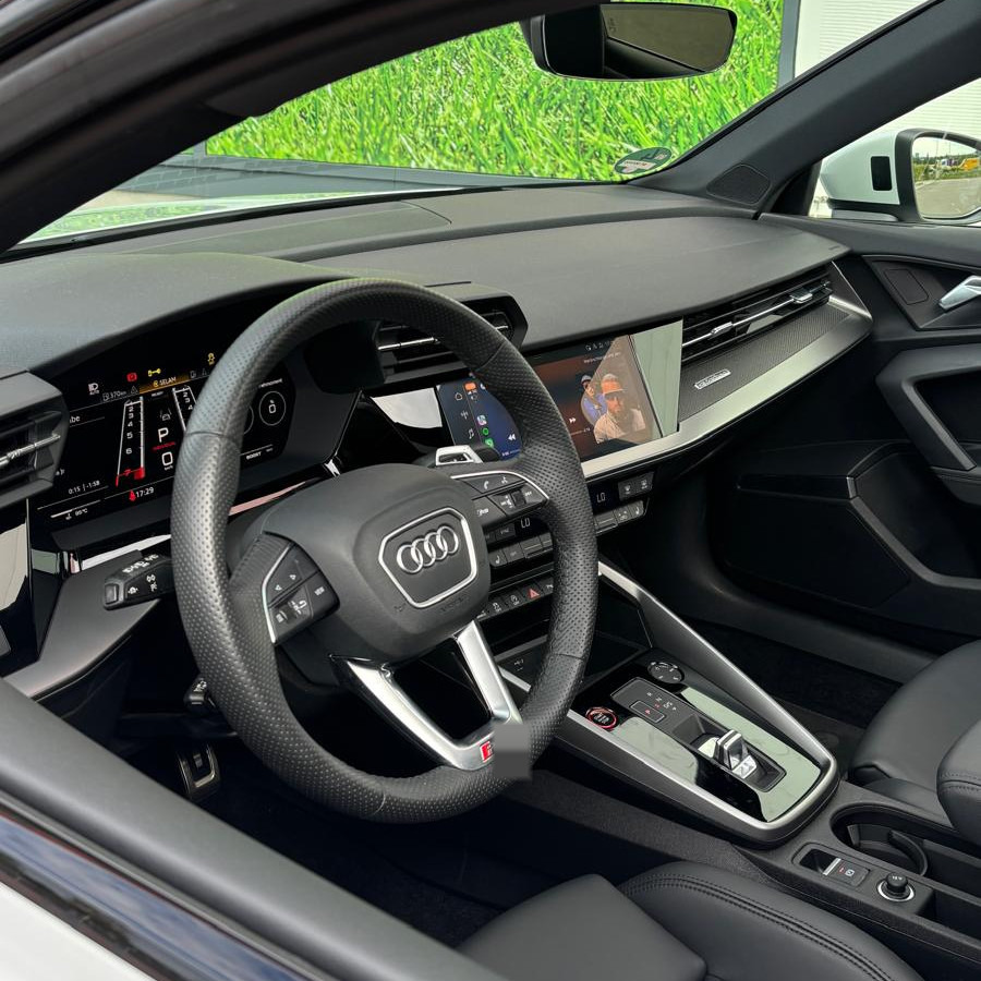 2024 Audi Seitenansicht links - Mieten in Wiesbaden