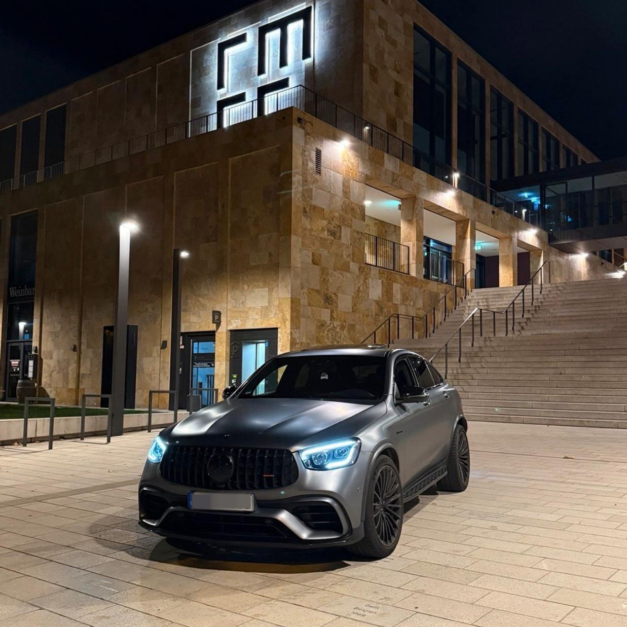 2019 Mercedes Frontansicht - Mieten in Wiesbaden