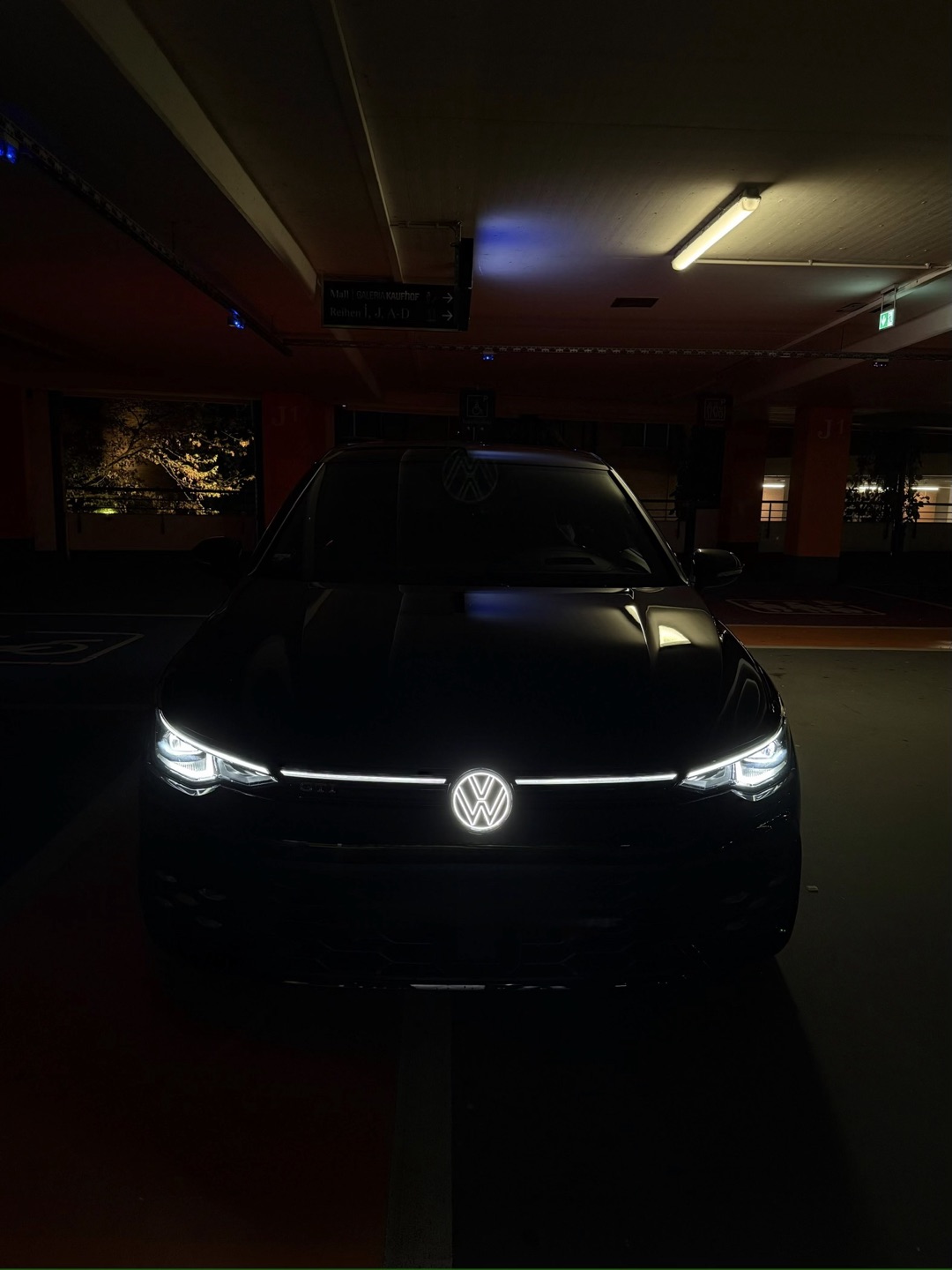 2025 VW null Seitenansicht links - Mieten in Mülheim an der Ruhr