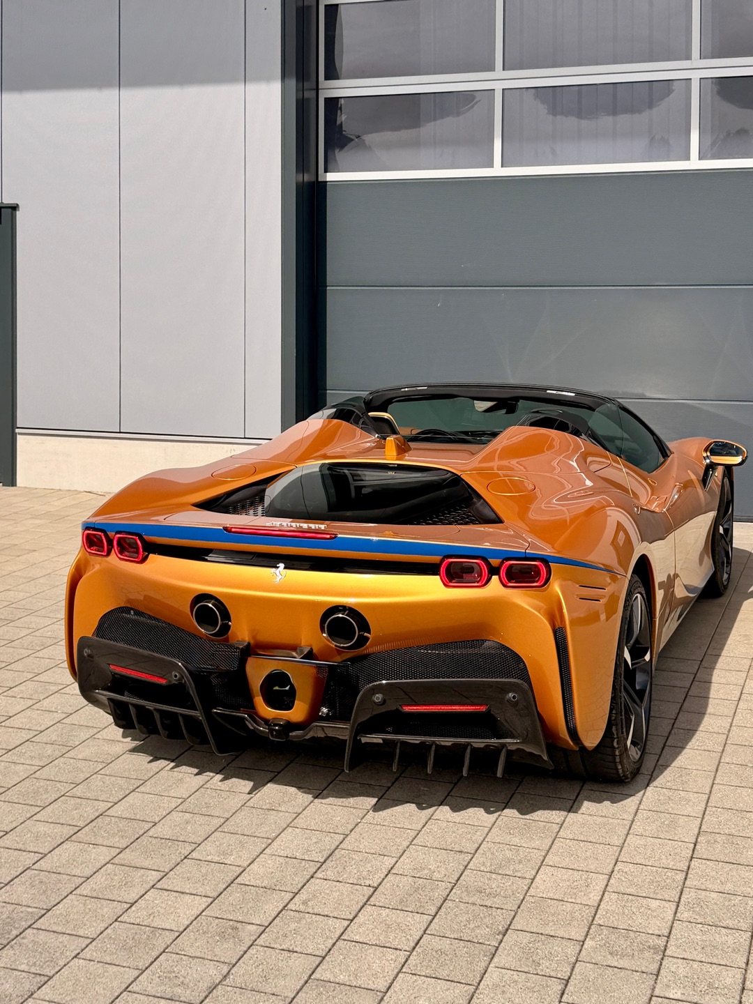 2025 Ferrari null Detail - Mieten in Klosterlechfeld