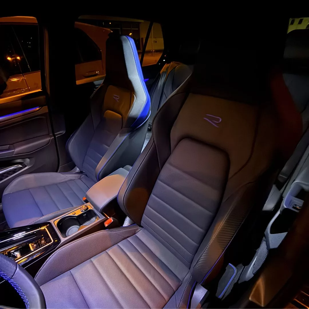 Golf 8R Black Edition 2025 Innenraum Vollausstattung mieten