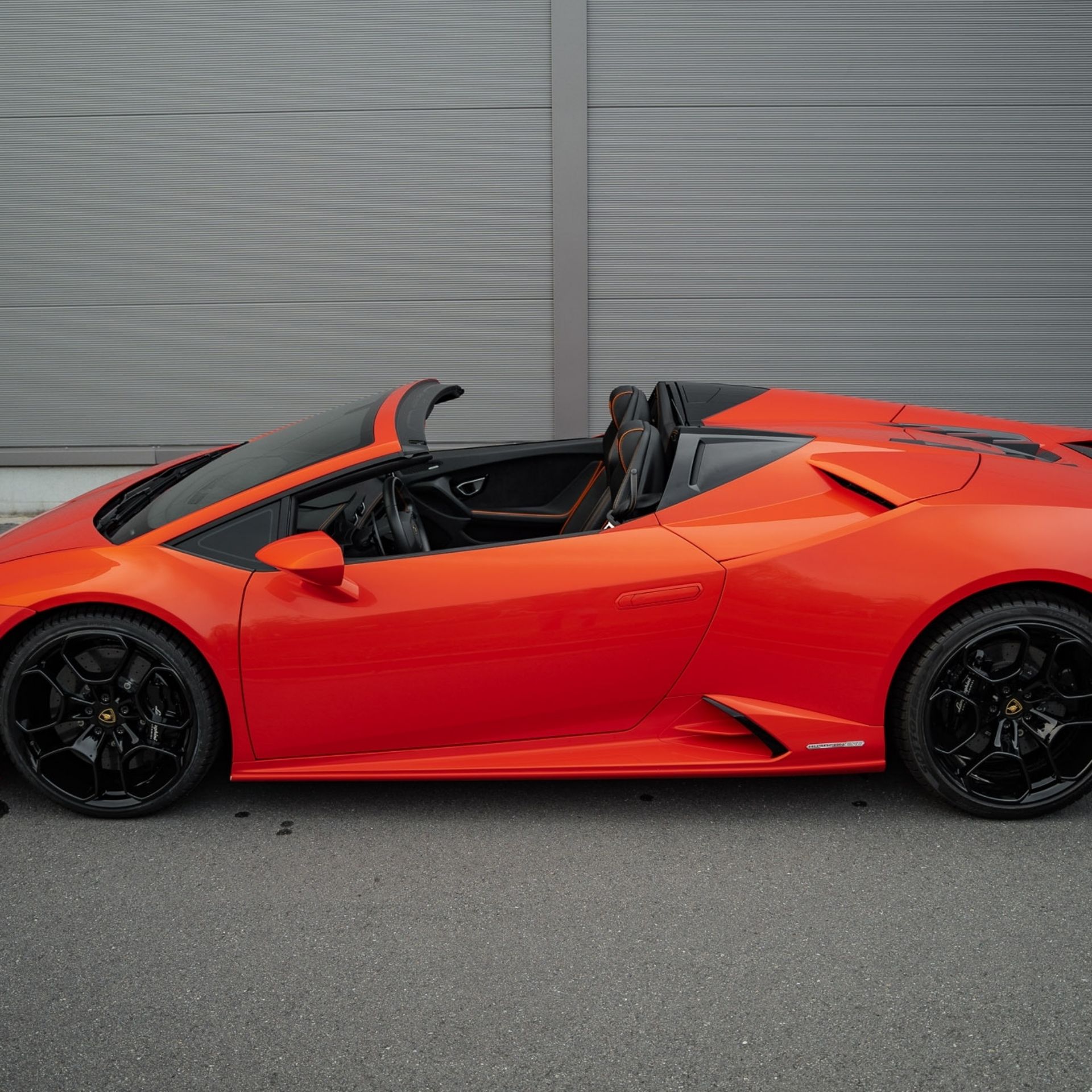 2019 Lamborghini null Seitenansicht links - Mieten in Weiterstadt