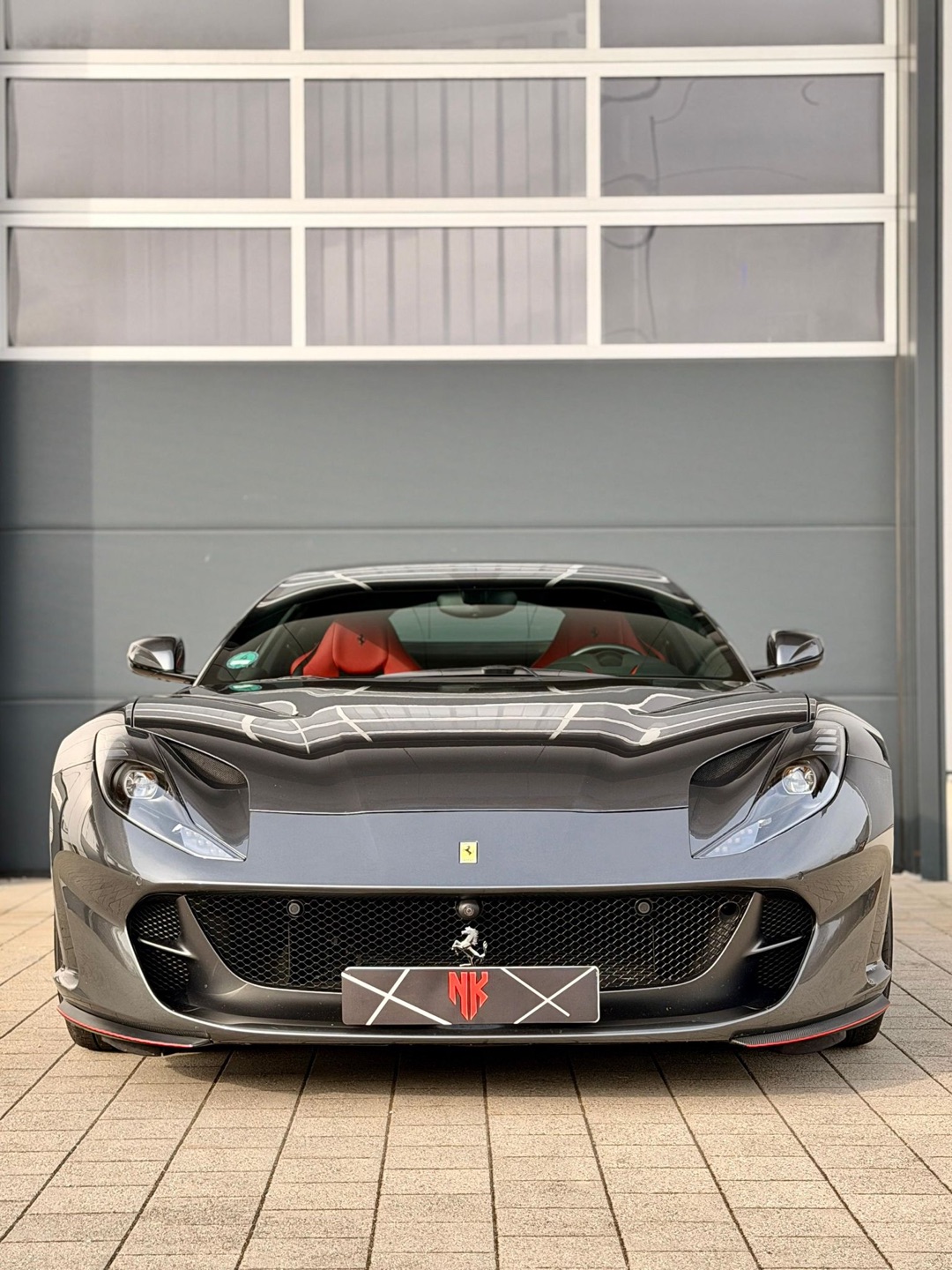 2017 Ferrari null Seitenansicht links - Mieten in Klosterlechfeld