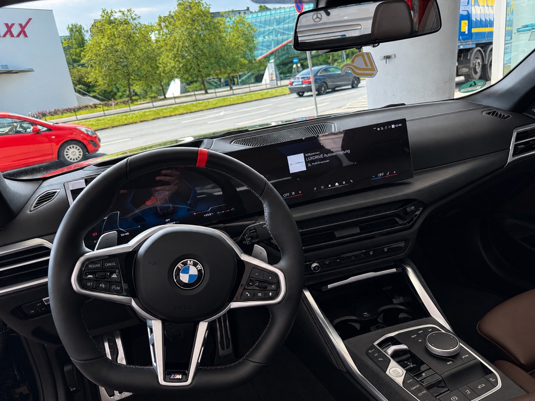2026 Bmw null Seitenansicht links - Mieten in Wuppertal
