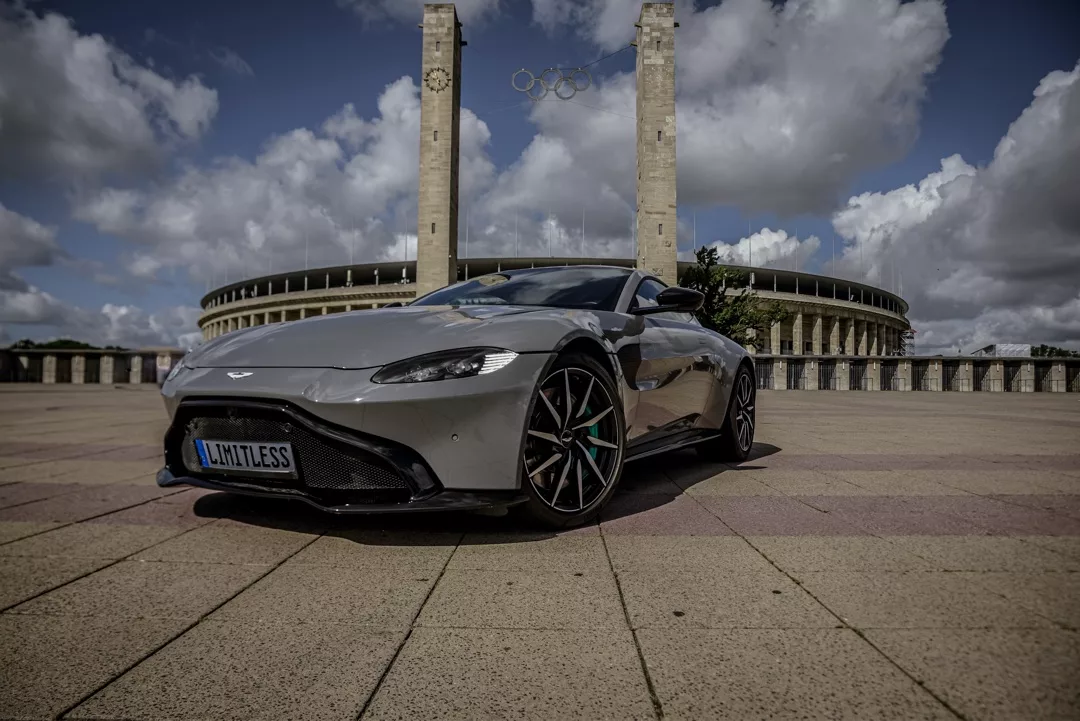 Aston Martin Vantage mieten Berlin Sportwagen Exot ohne OPF
