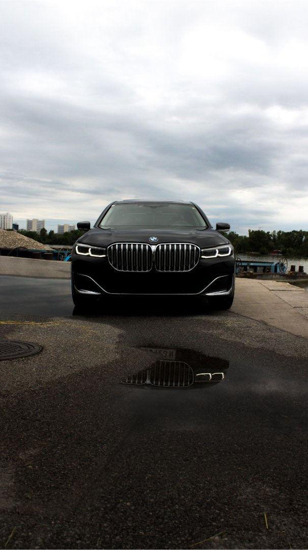 BMW 745e
