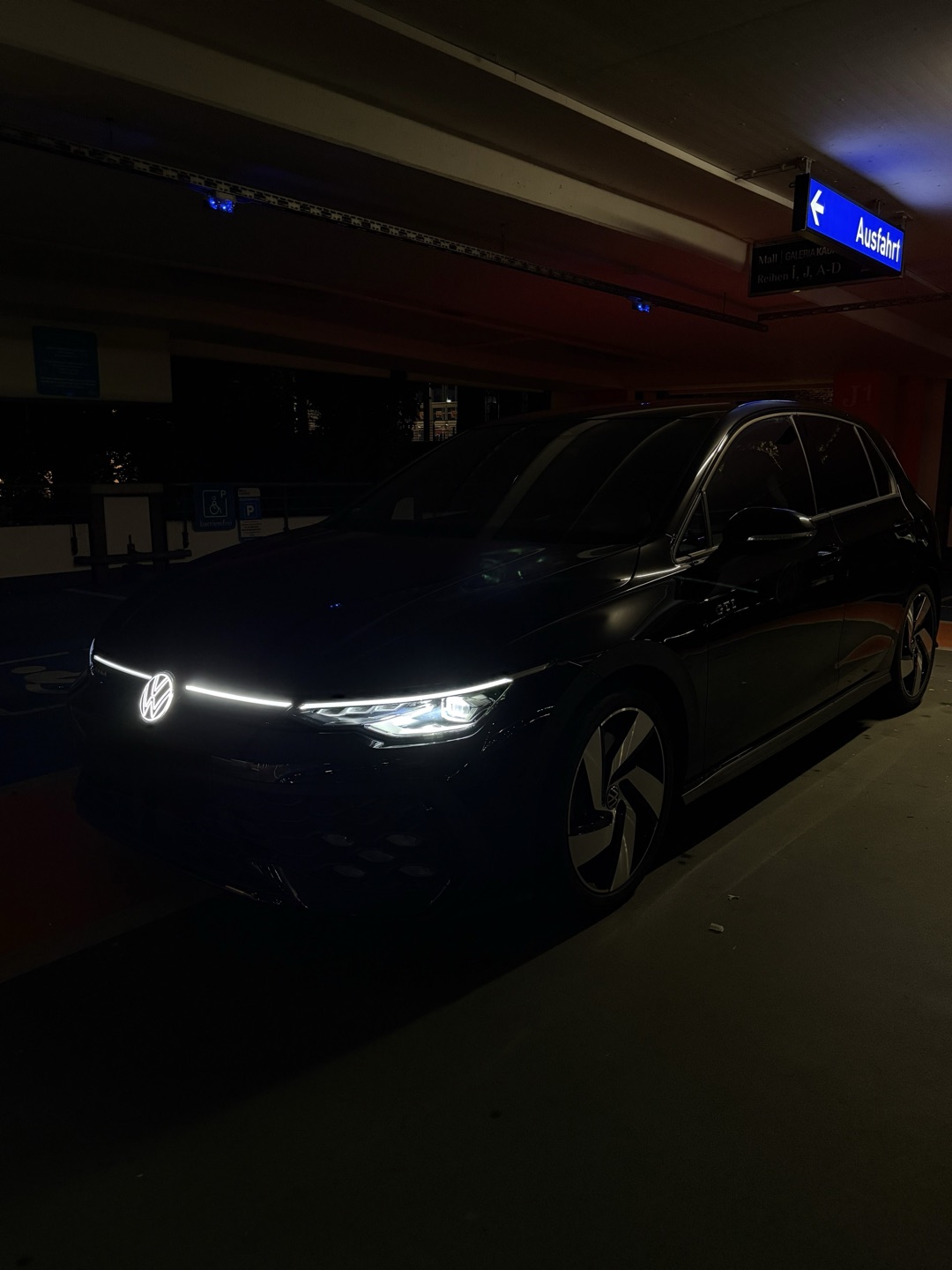 2025 VW null Frontansicht - Mieten in Mülheim an der Ruhr