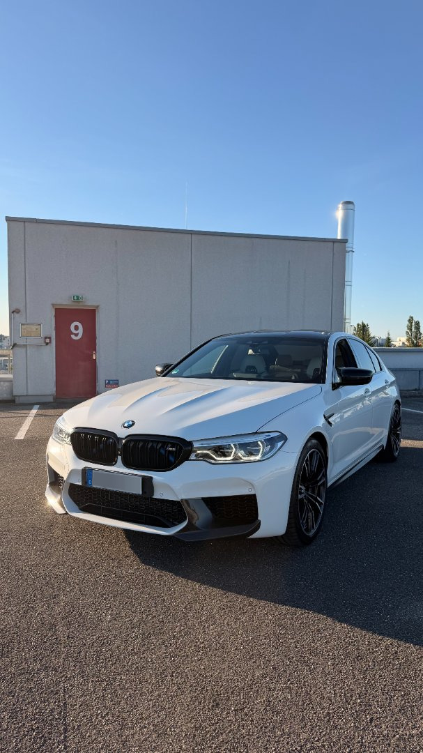 BMW M5 F90 – 600 PS High-Performance-Limousine in Weiß