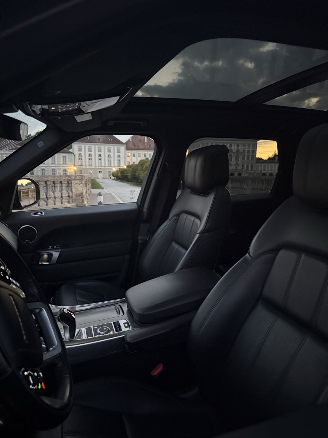 2022 Range Rover null Innenraum Cockpit