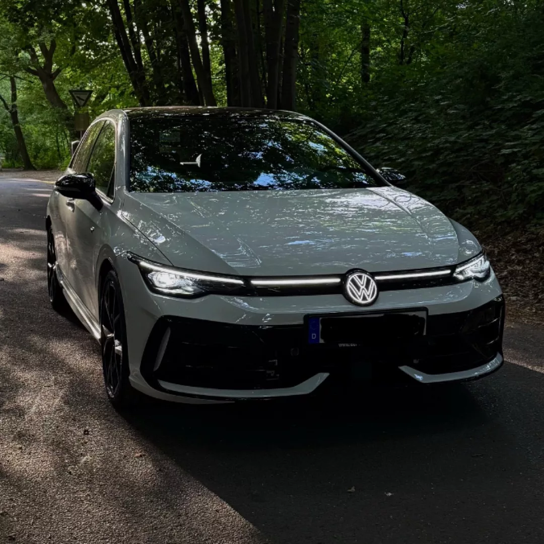 VW Golf 8 R 2025