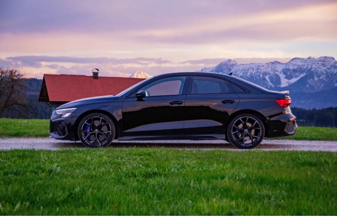 2023 Audi null Innenraum Cockpit - Mieten in Kirchberg