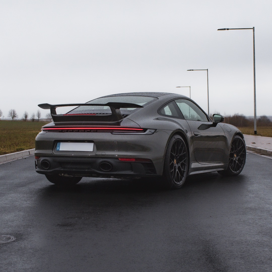 2024 Porsche null Seitenansicht links - Mieten in Anrode