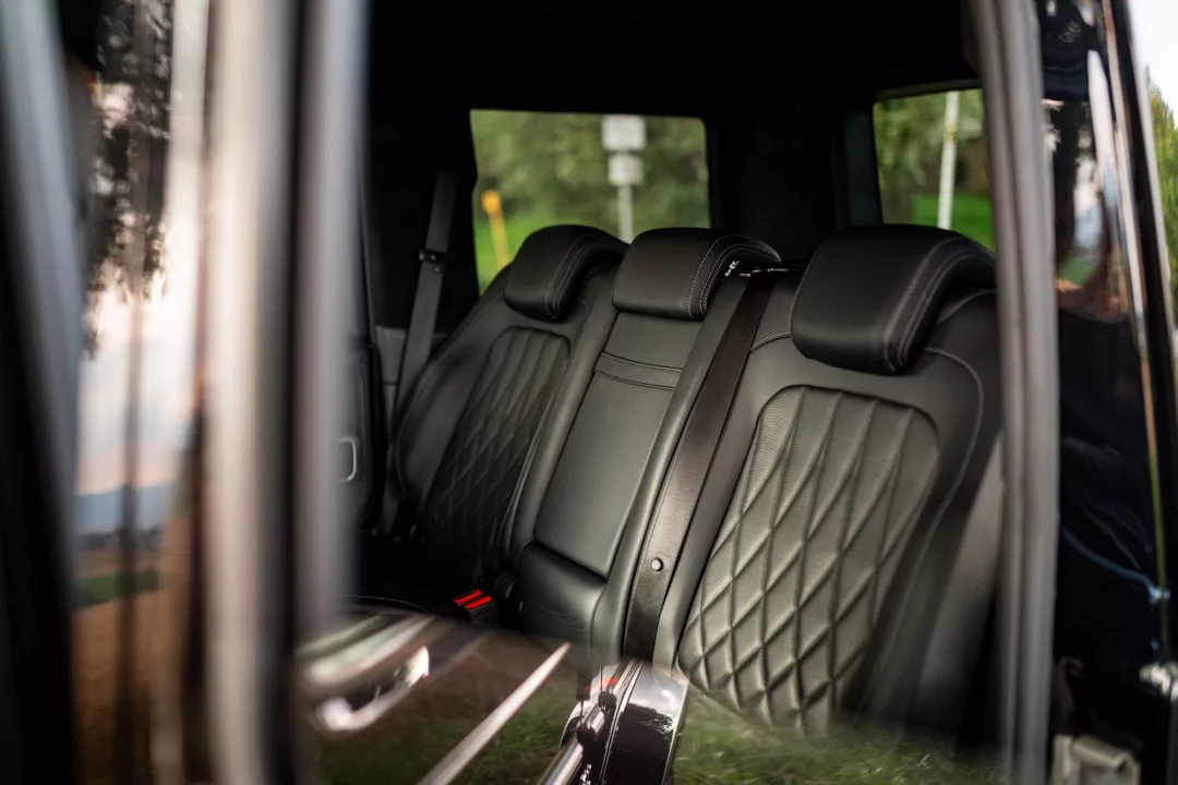 Mercedes G63 AMG Innenraum mit Ledersitzen mieten