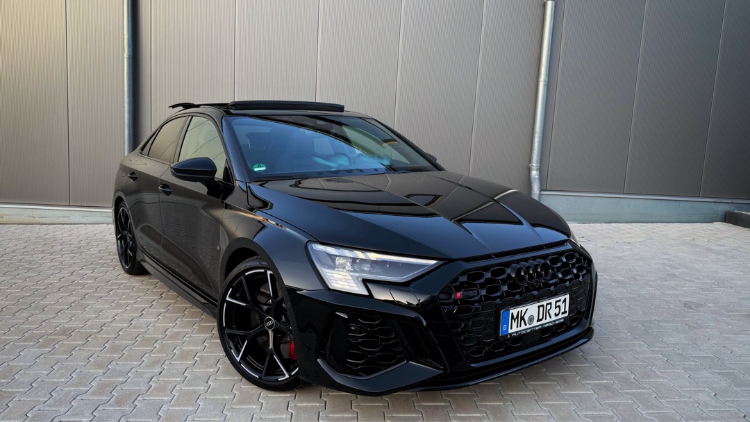 Audi RS3 Limousine/Vollausgestattet/ 50km mehr für Neukunden!