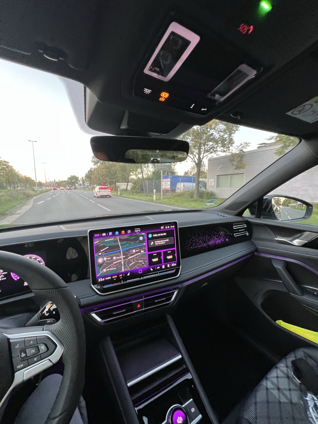 2026 VW null Innenraum Cockpit - Mieten in Bielefeld