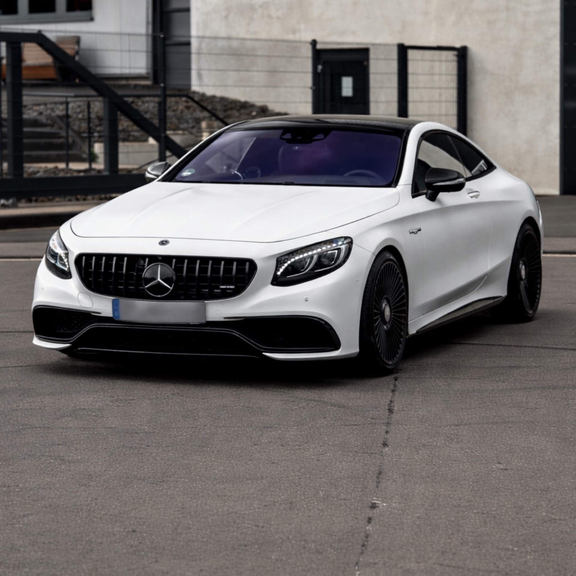 2017 Mercedes null Innenraum Cockpit - Mieten in Olpe