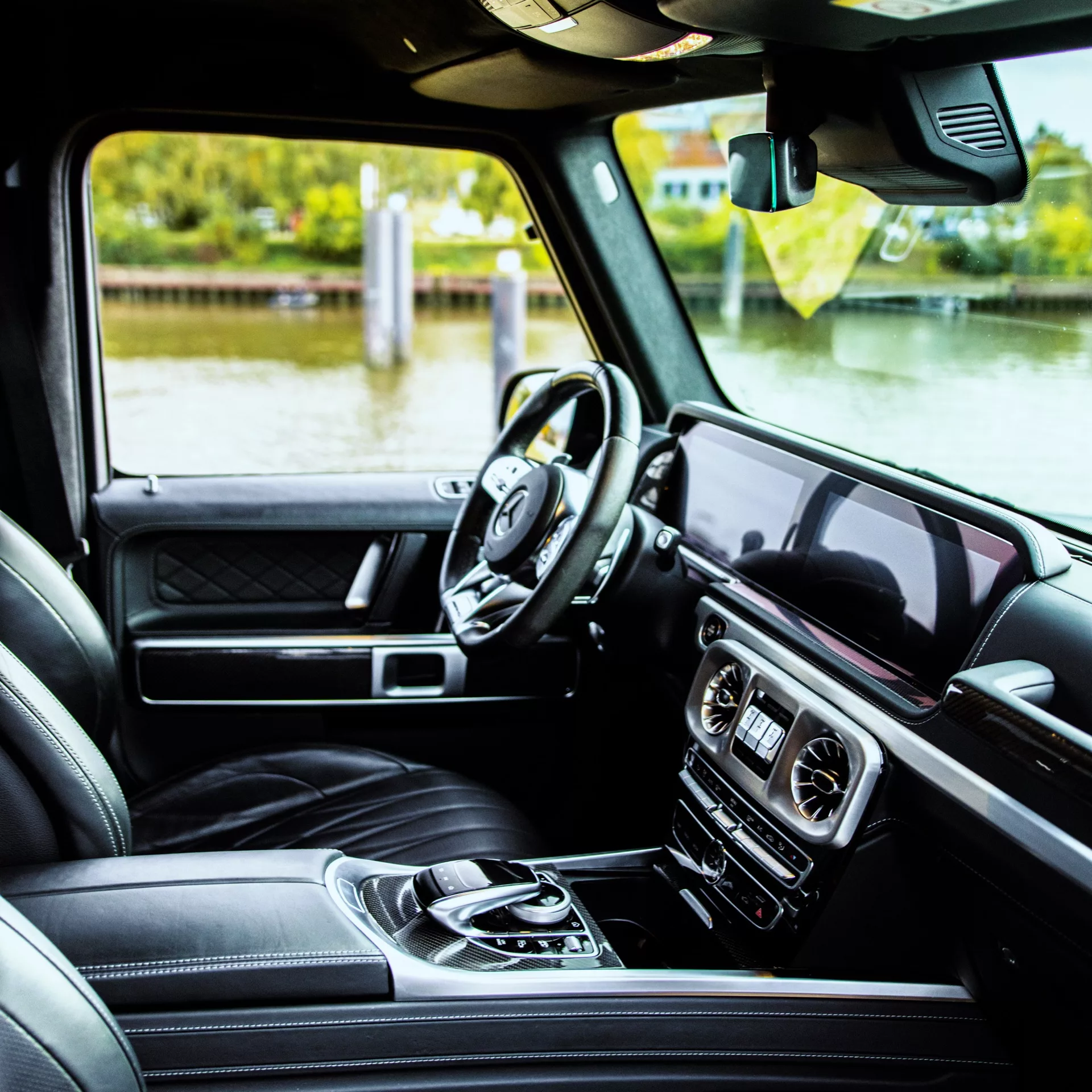 Mercedes G 63 AMG Innenraum mit Ledersitzen mieten