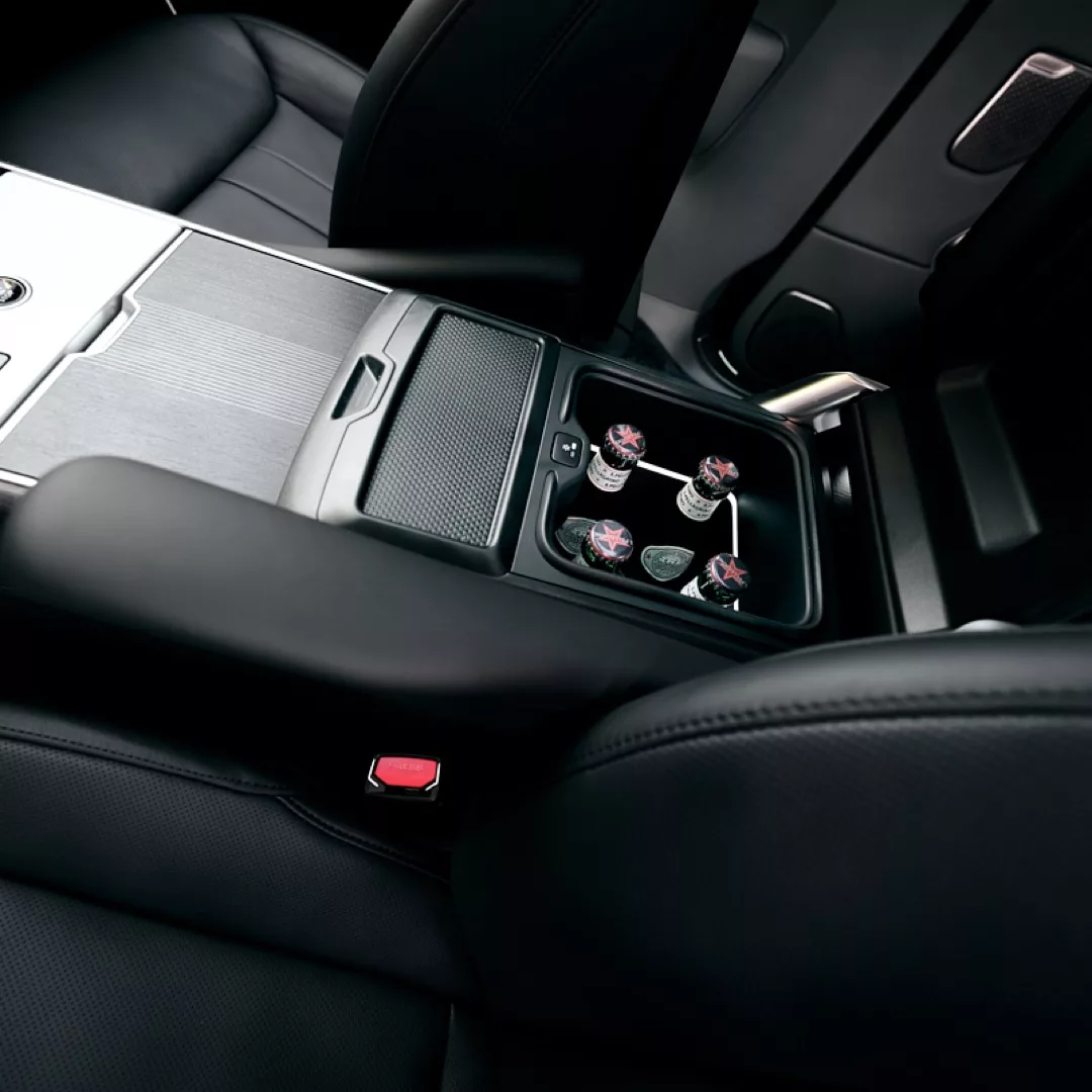 Range Rover Autobiography Innenraum mit Ledersitzen mieten