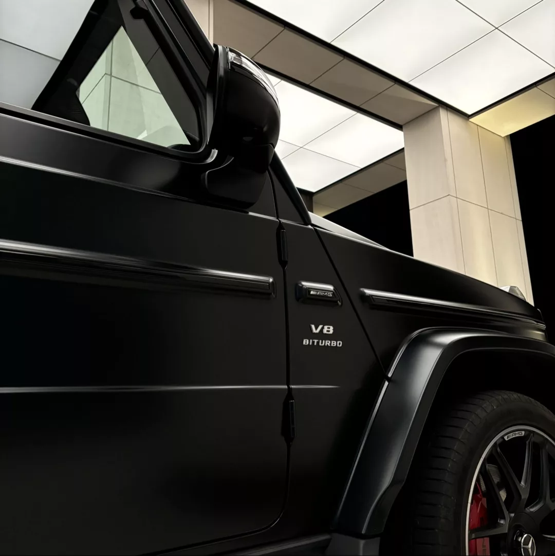 Mercedes G63 AMG in Schwarz Nahansicht mieten