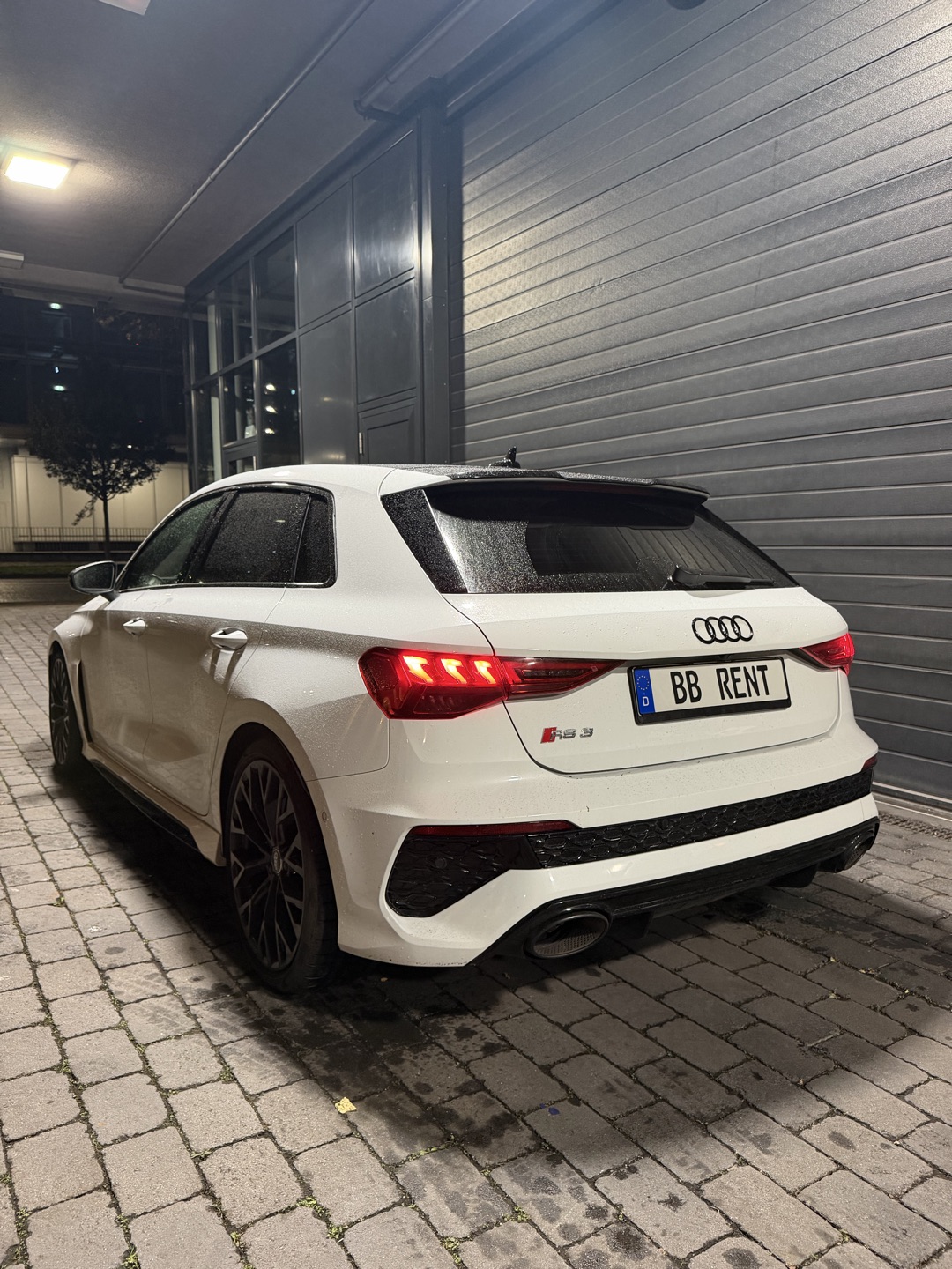 2022 Audi null Seitenansicht links - Mieten in Mönchengladbach