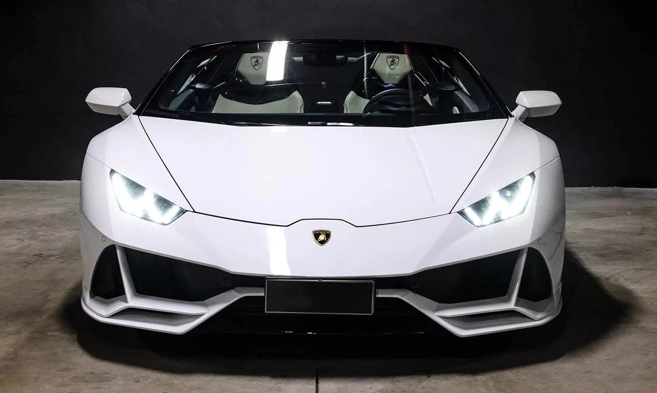 2018 Lamborghini Detail - Mieten in Niedermittlau