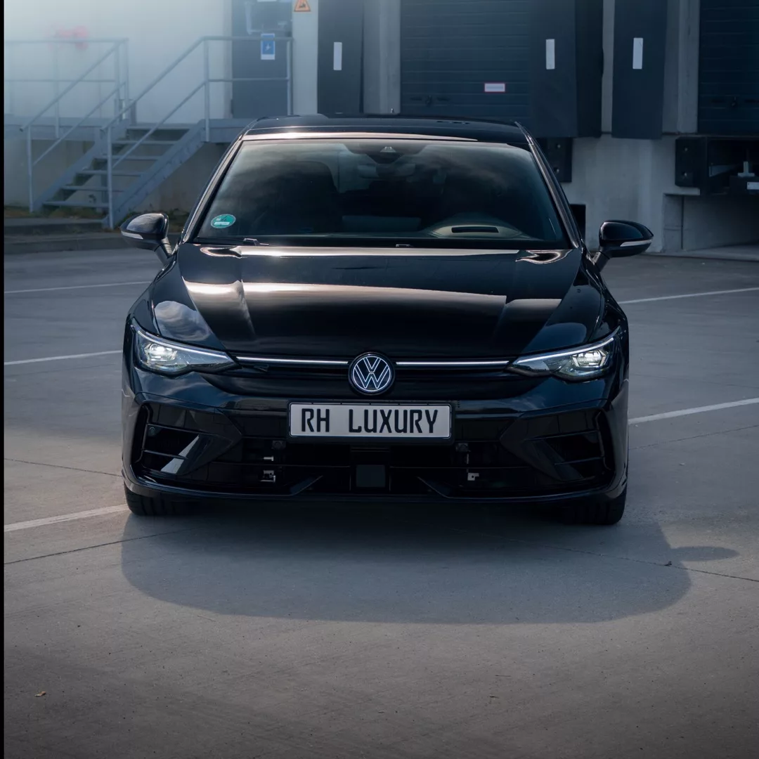 Golf 8 R Black Edition
