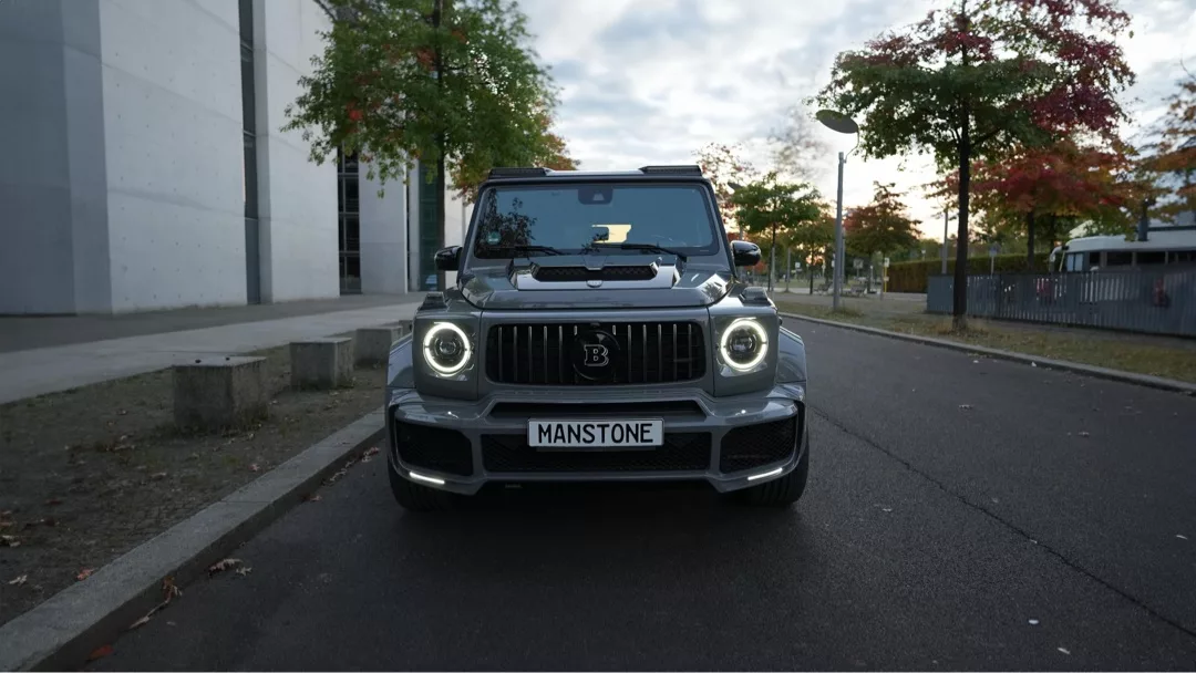 Brabus G700 SUV G-Klasse von vorne mieten