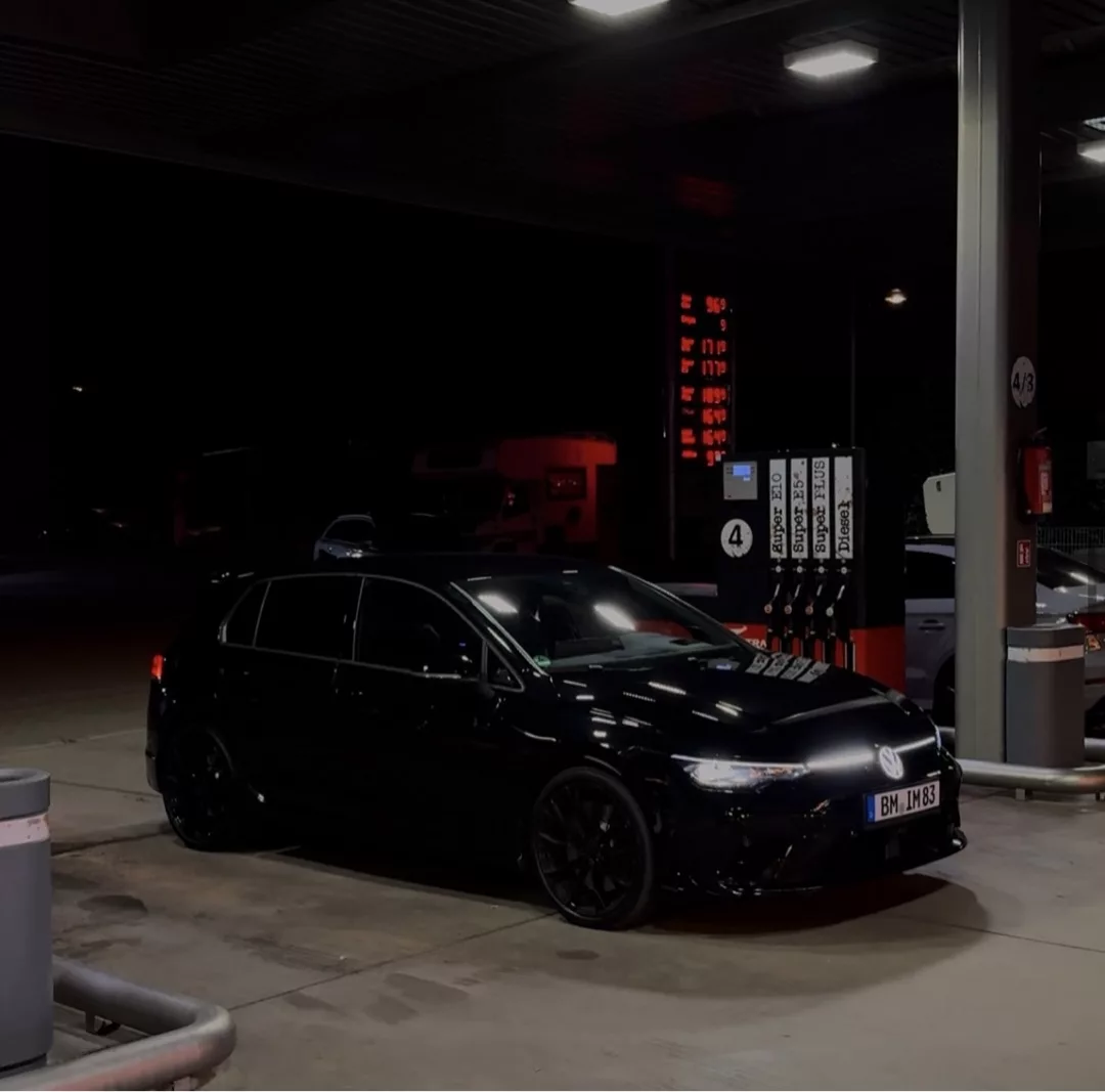 Golf 8R Akrapovic 333PS