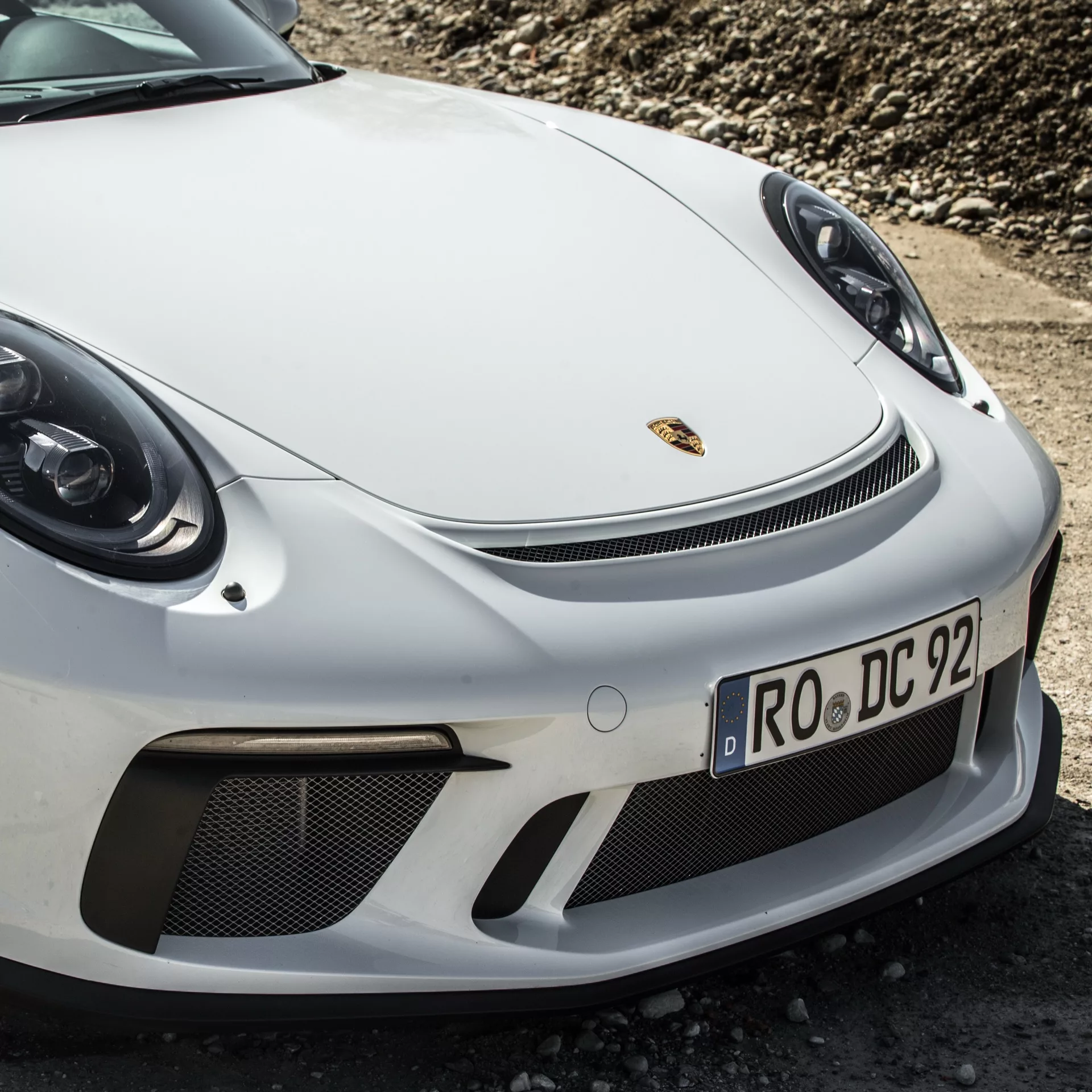 Porsche 911 GT3 in Weiß Frontansicht mieten