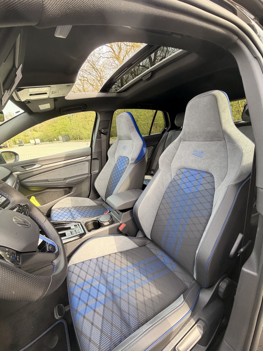 2026 VW null Innenraum Cockpit - Mieten in Bergkamen