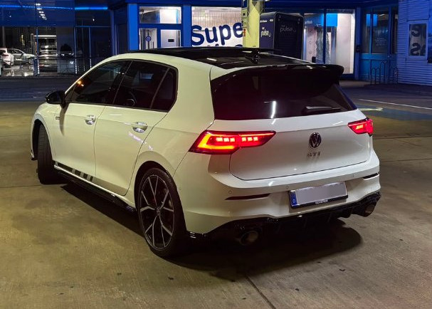 2024 VW Innenraum Cockpit - Mieten in Wiesbaden