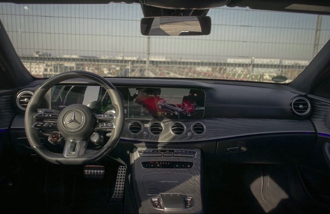 2022 Mercedes null Innenraum Cockpit - Mieten in Ingolstadt