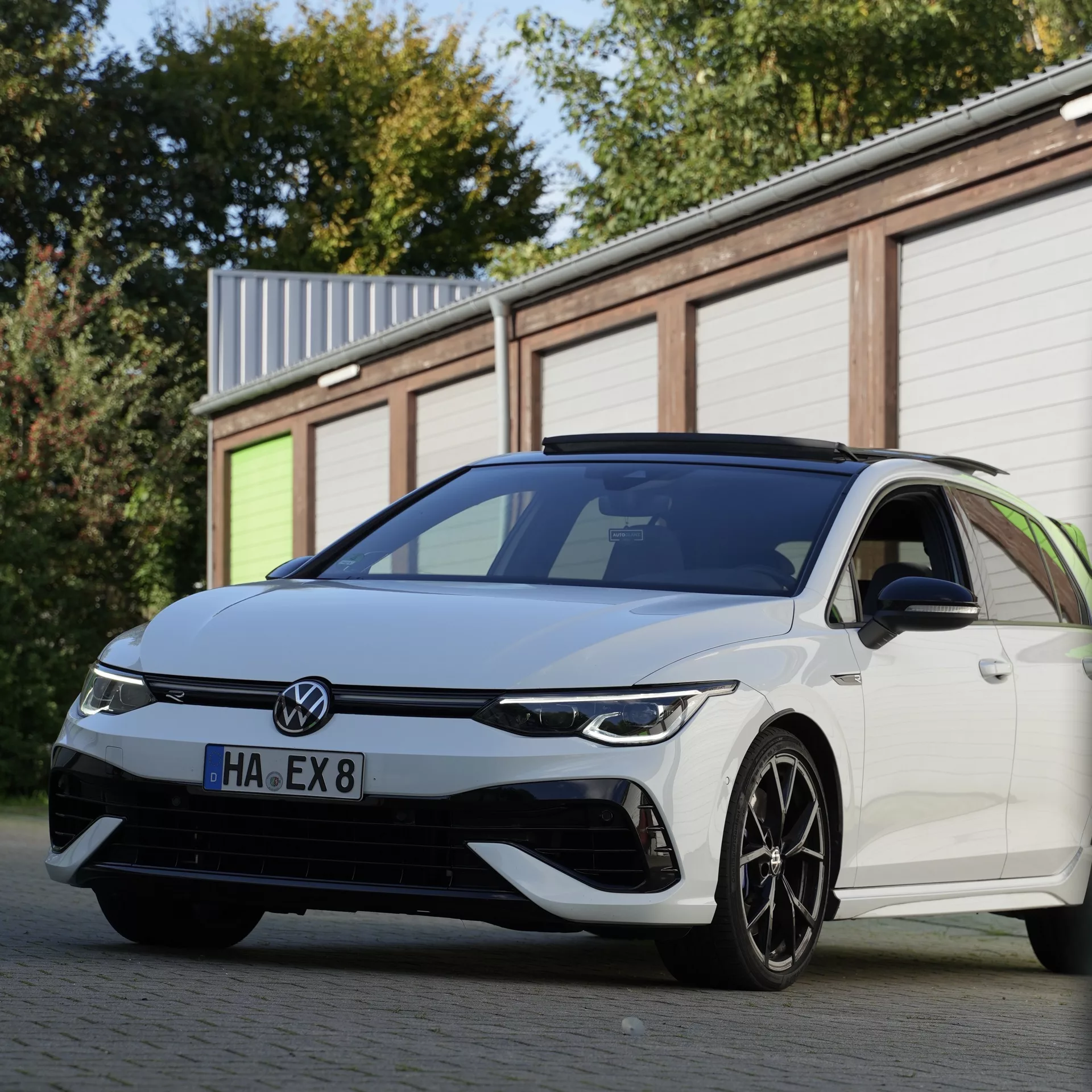 GOLF 8 R PERFORMANCE AKRAPOVIC PANO