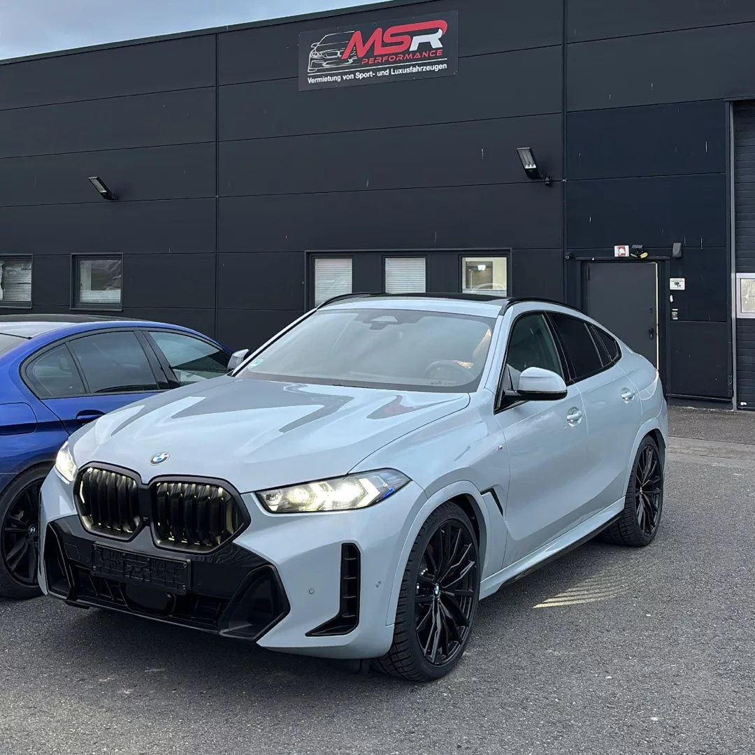 BMW X6 in Grau 2025 Frontansicht mieten