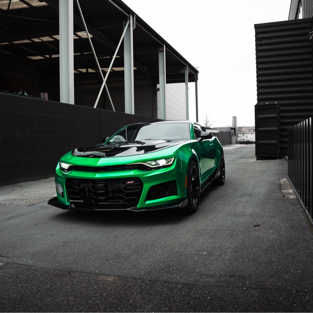 2022 Chevrolet Camaro SS ZL1 mit 455PS, Automatik, 4.3s (0-100) - Mieten in Ludwigsburg