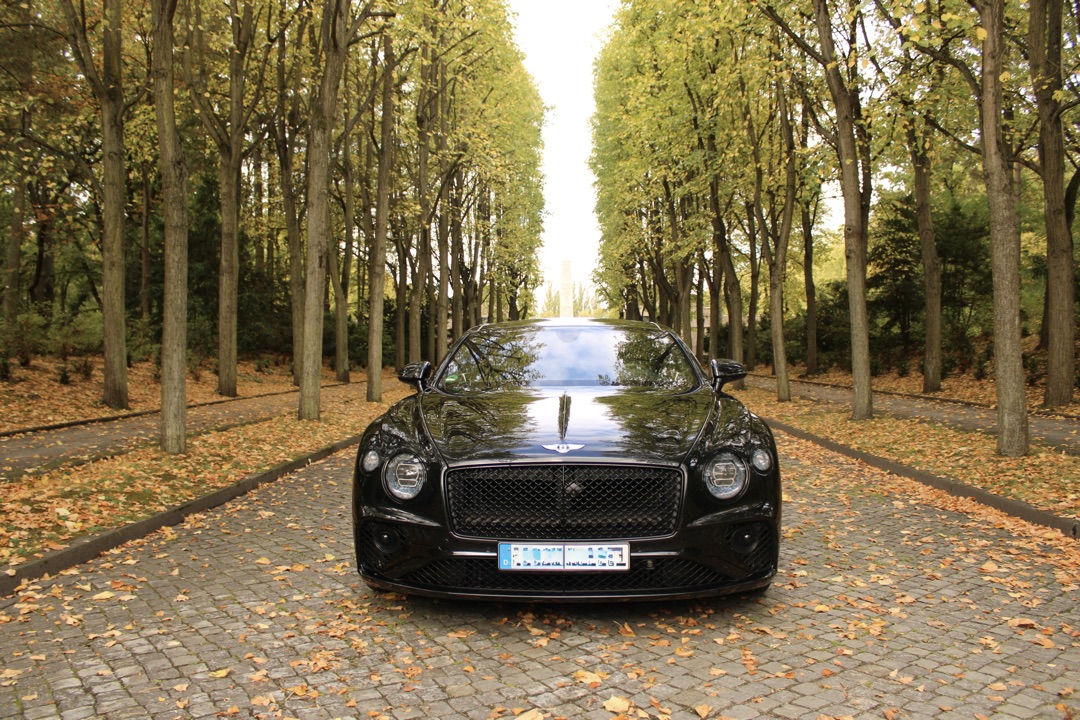 2023 Bentley null Frontansicht - Mieten in Berlin