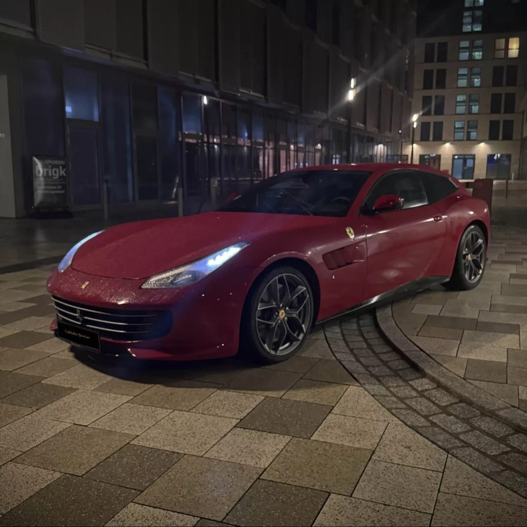 Ferrari GTC4 Lusso T