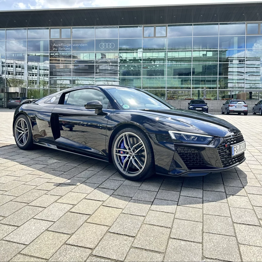 2024 Audi R8 Performance Coupe mit 620PS, Automatik, 3s (0-100) - Mieten in Attenkirchen