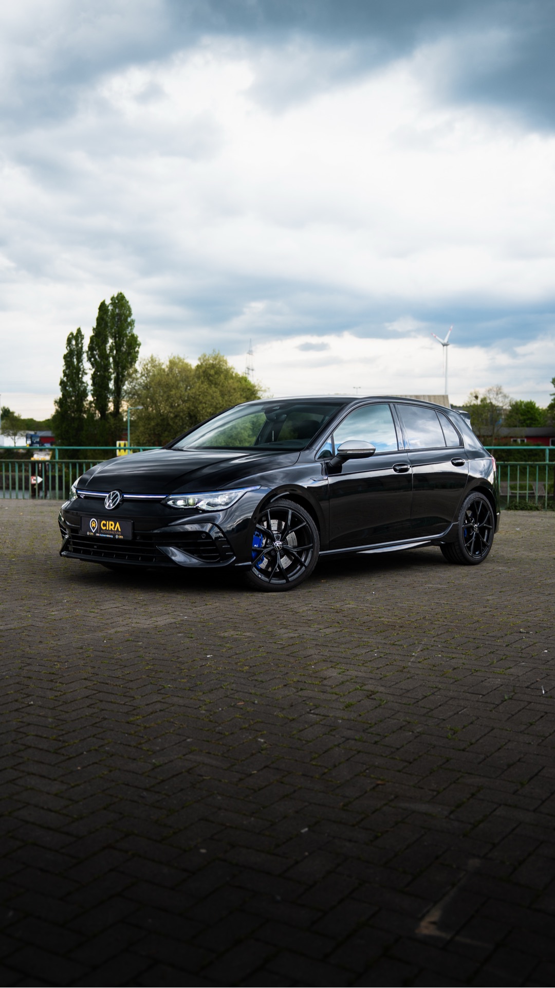 VW Golf 8-R AWD